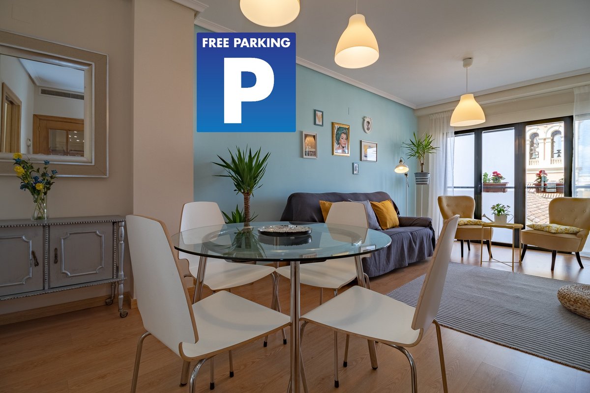 LA SEDA STAY. FREE PARKING. WIFI. NETFLIX. CENTER