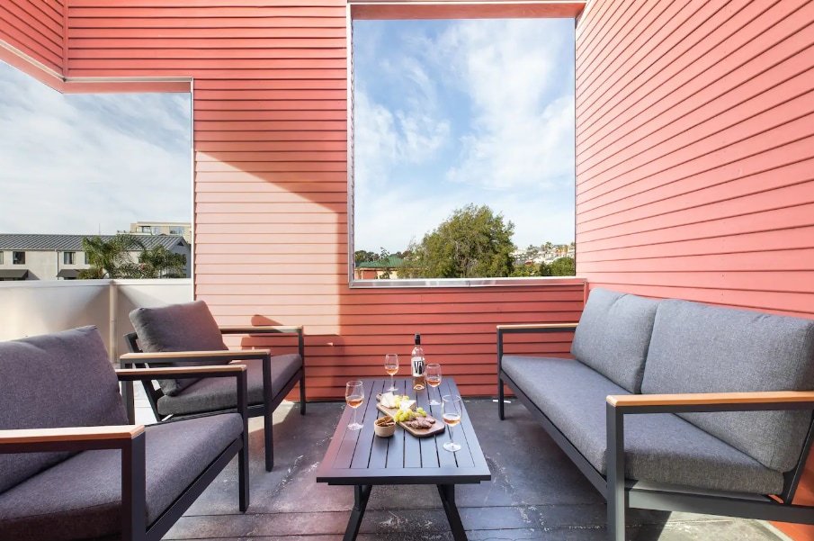 TuCasa | Luxury 4 Story Villa in Little Italy gallery image 4