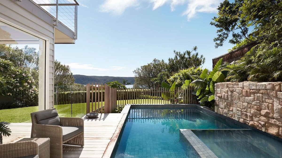 Water And Waves gallery image 2