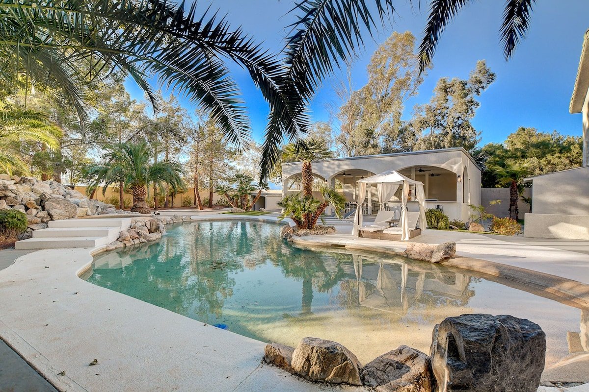 The Vegas Mansion gallery image 2