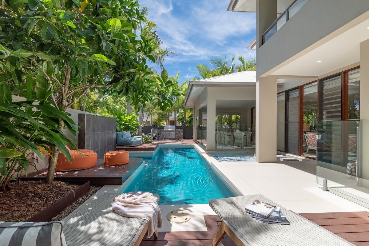 SeaEasta – 4BR Whitehaven Pool & Spa Getaway gallery image 2