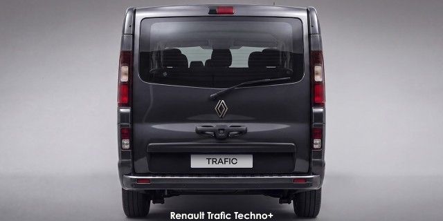 RENAULT TRAFIC 2.0 dCi TECHNO + AT - 13 