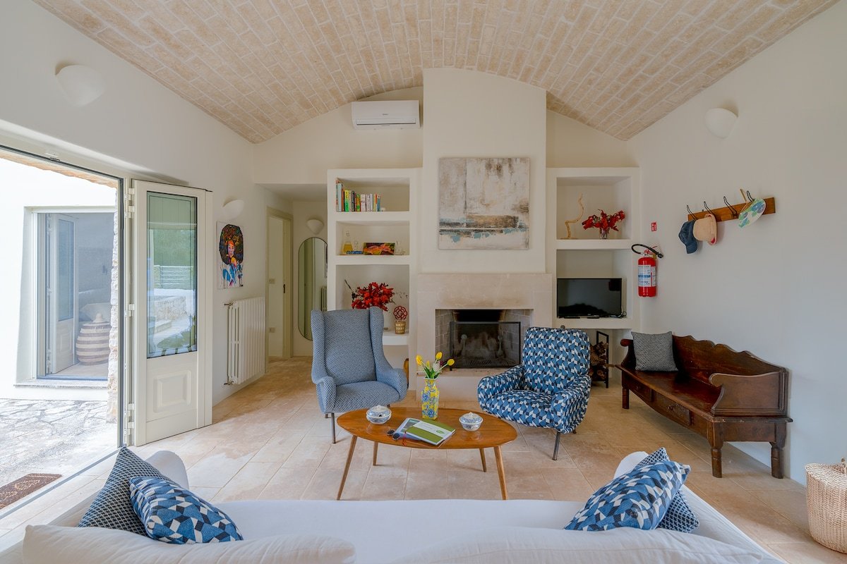 Private Villa, Pool & Sauna – Itria Valley gallery image 4