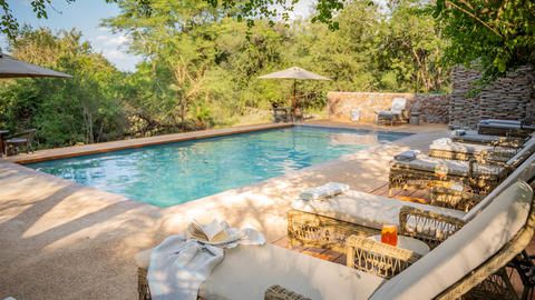 pool seating - main pool seating