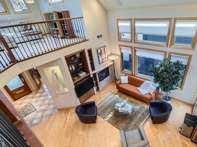 High-End 4BD Executive Retreat in N Cherry Creek