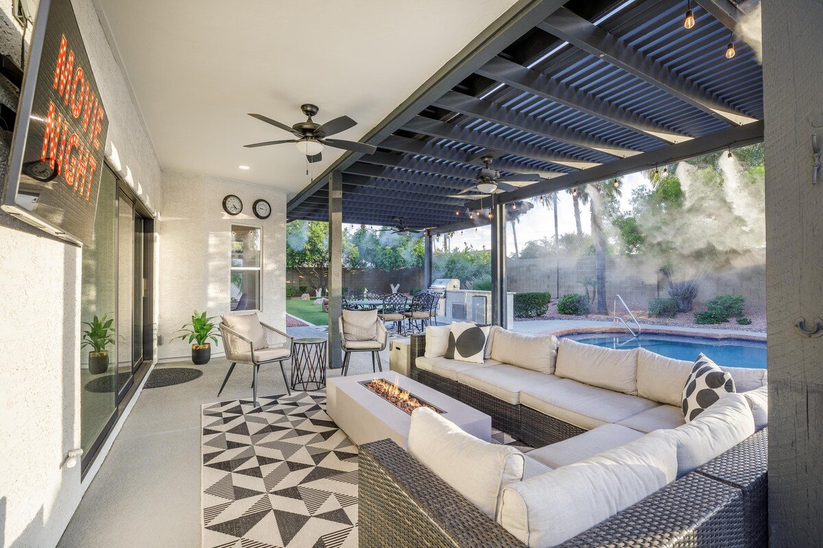 Be in the Heart of Scottsdale with a Heated Pool! gallery image 5