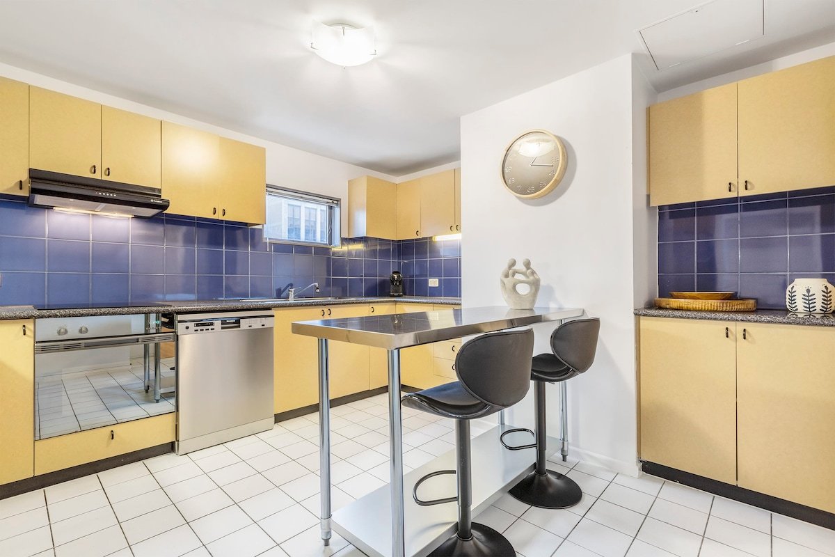 Bohemian Chic – Quirky & Eccentric Downtown Escape gallery image 5