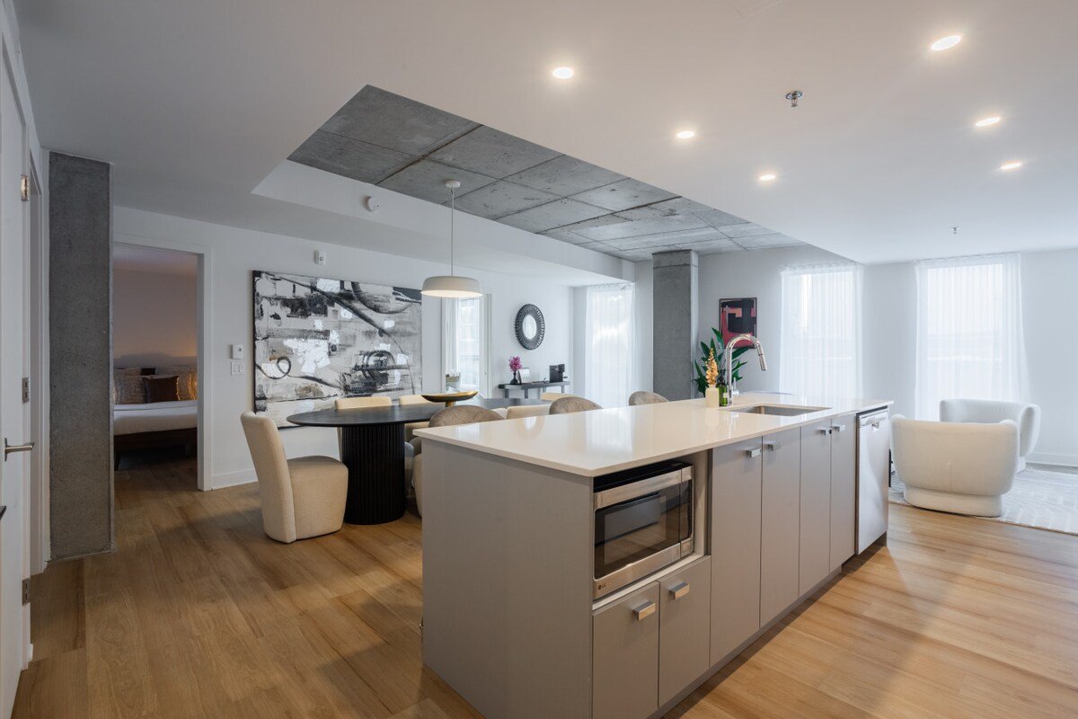 Luxury Stay in the Heart of Old MTL|+ Free Parking gallery image 4