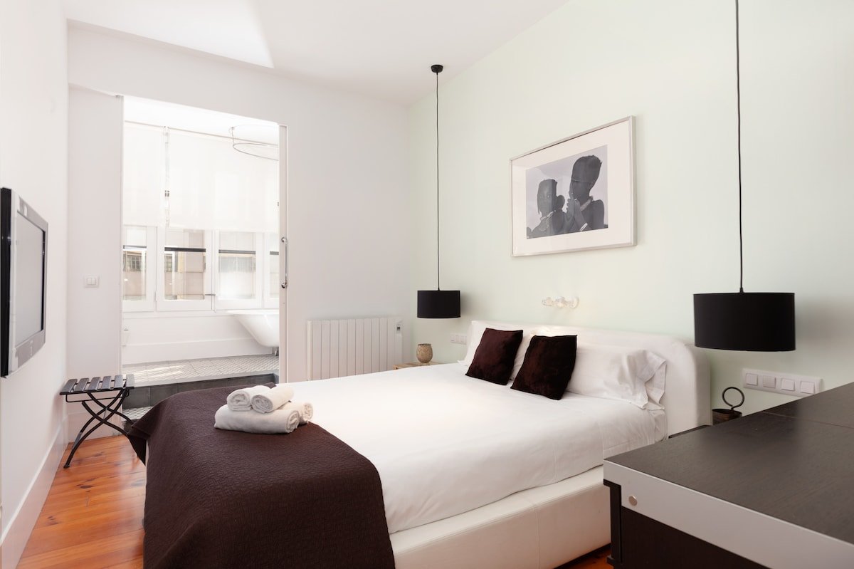 ★ PLAZA CATALUNYA DELUXE by Cocoon Barcelona gallery image 5