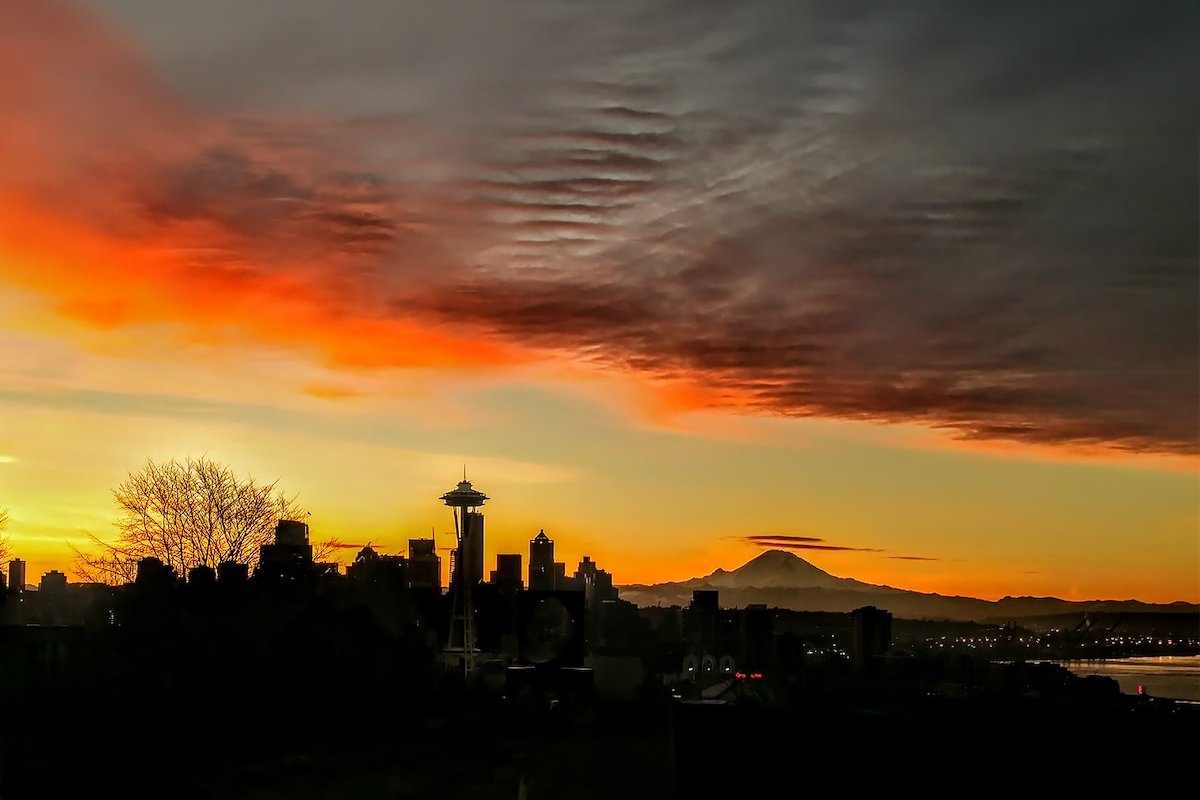 PH style Lux w/THE Seattle “Post Card” view too gallery image 2