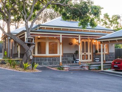 2 Bedroom Victorian Luxury in Lilydale