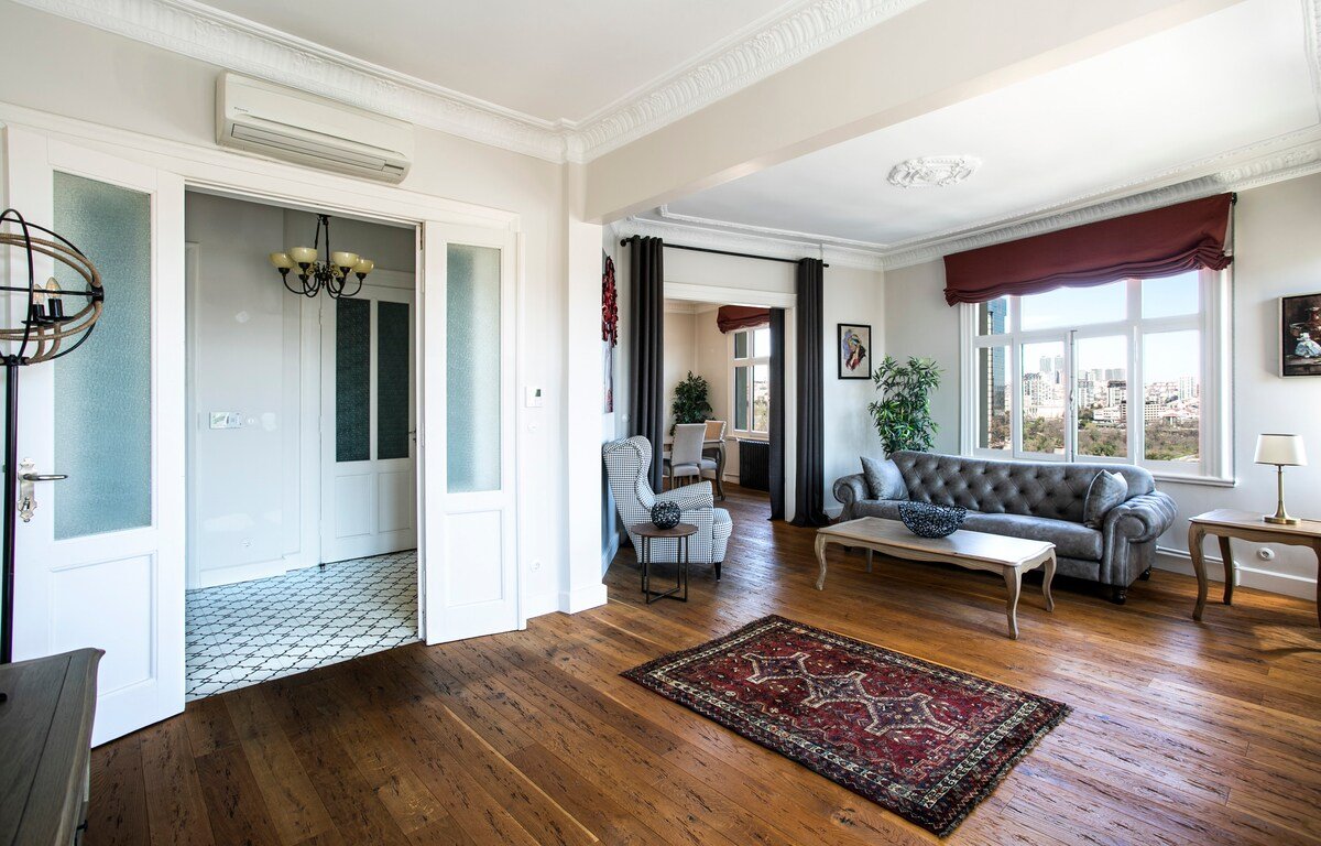 Stunning Bosphorus View & Historical Apartment gallery image 5