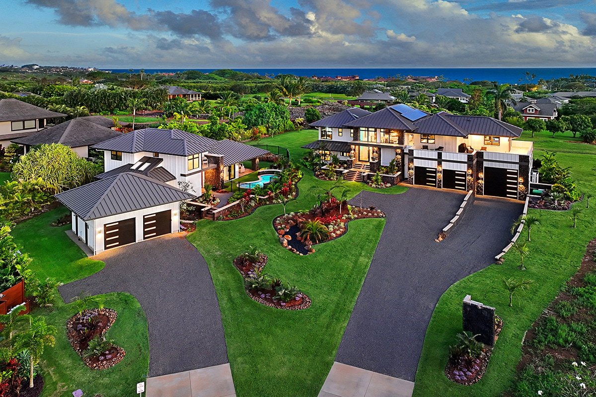 Hale Kahili: 8BR Ocean View Estate w/Pools+Spa! gallery image 2