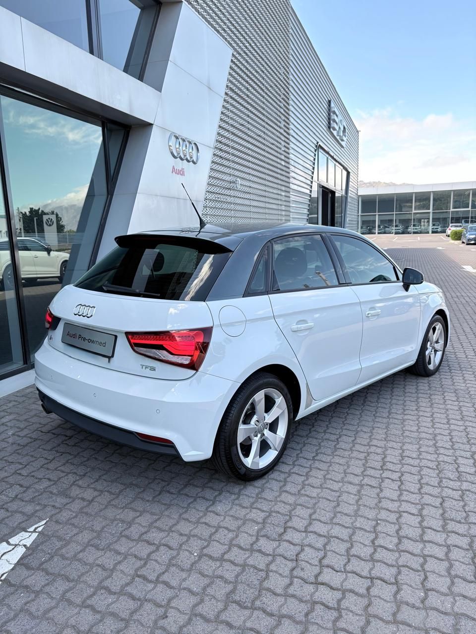 Used car gallery