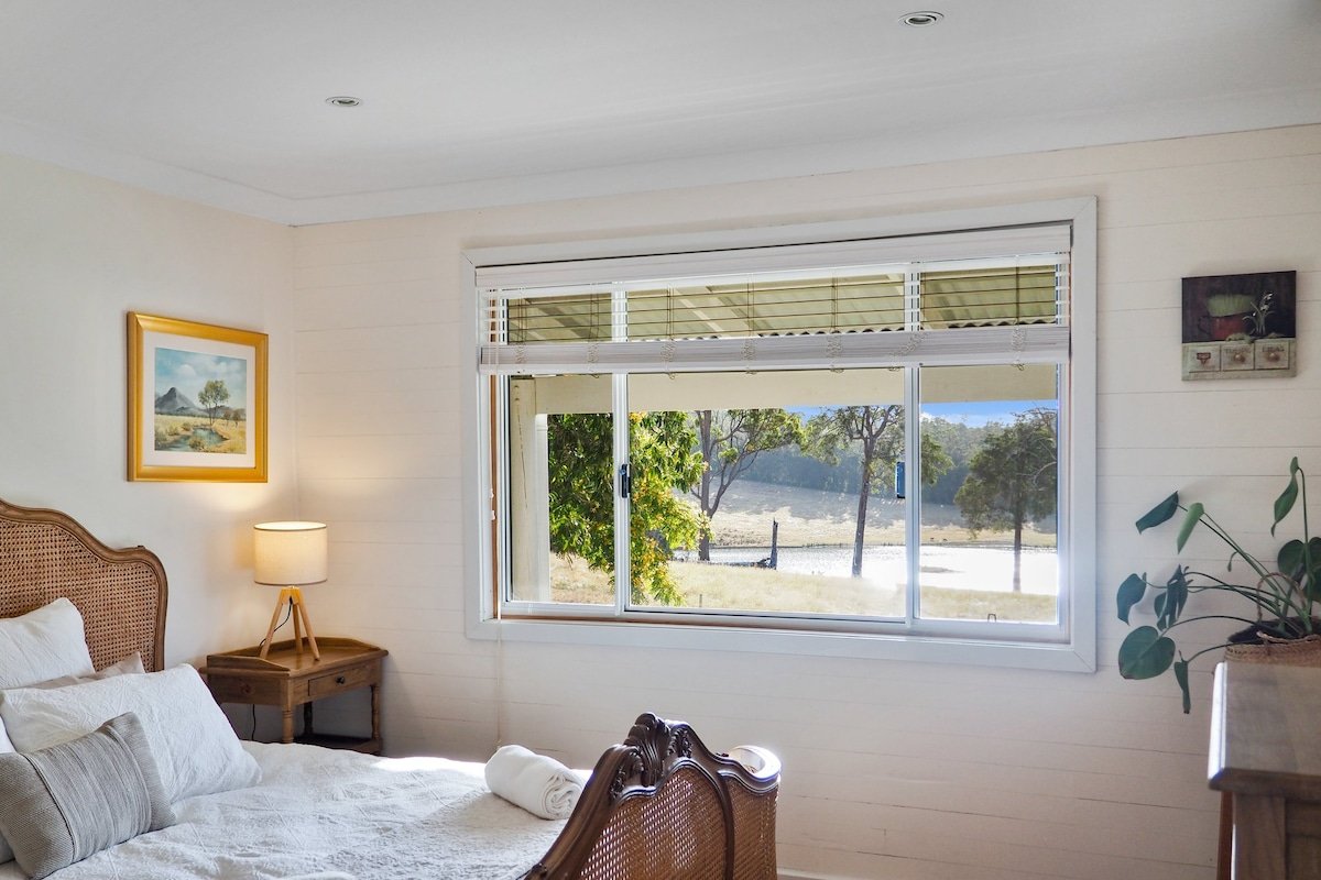 Hampshire Farmhouse Southern Forests WA gallery image 4