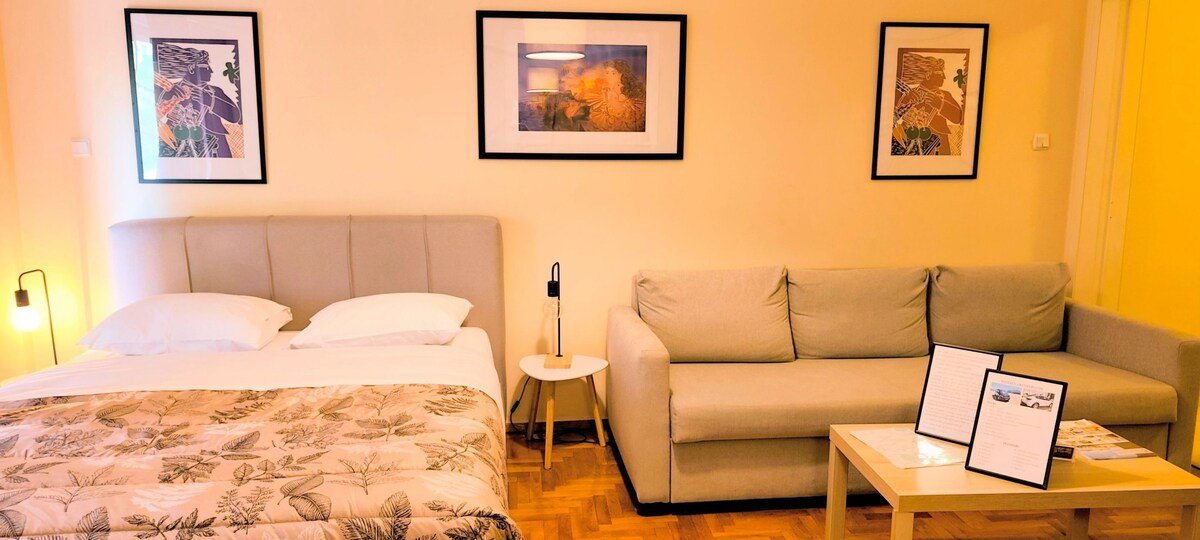 Grand apartment in Acropolis museum gallery image 5