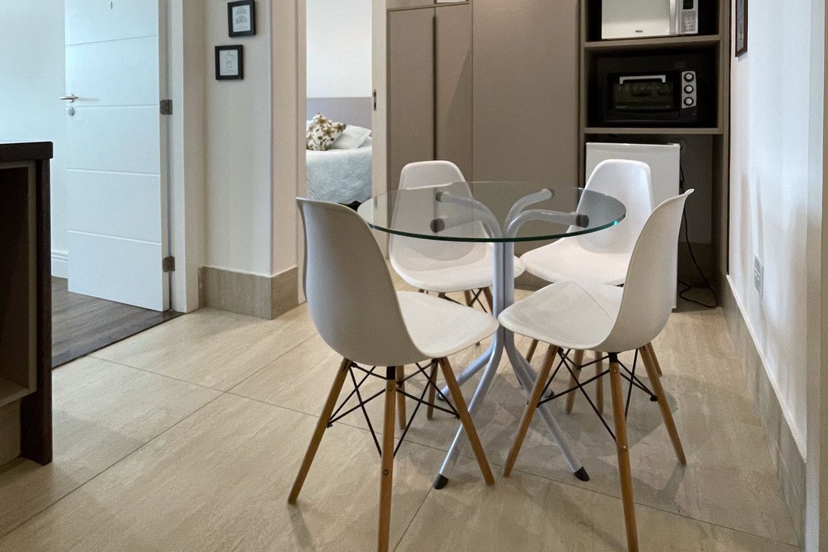 Três Suítes, segunda quadra da praia