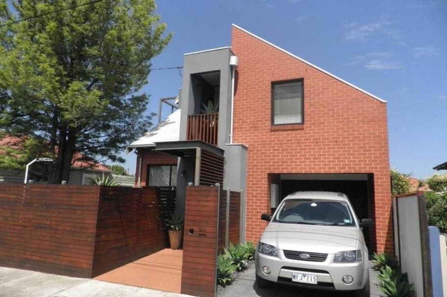4 B/R, sleeps 8 in Seddon. gallery image 2
