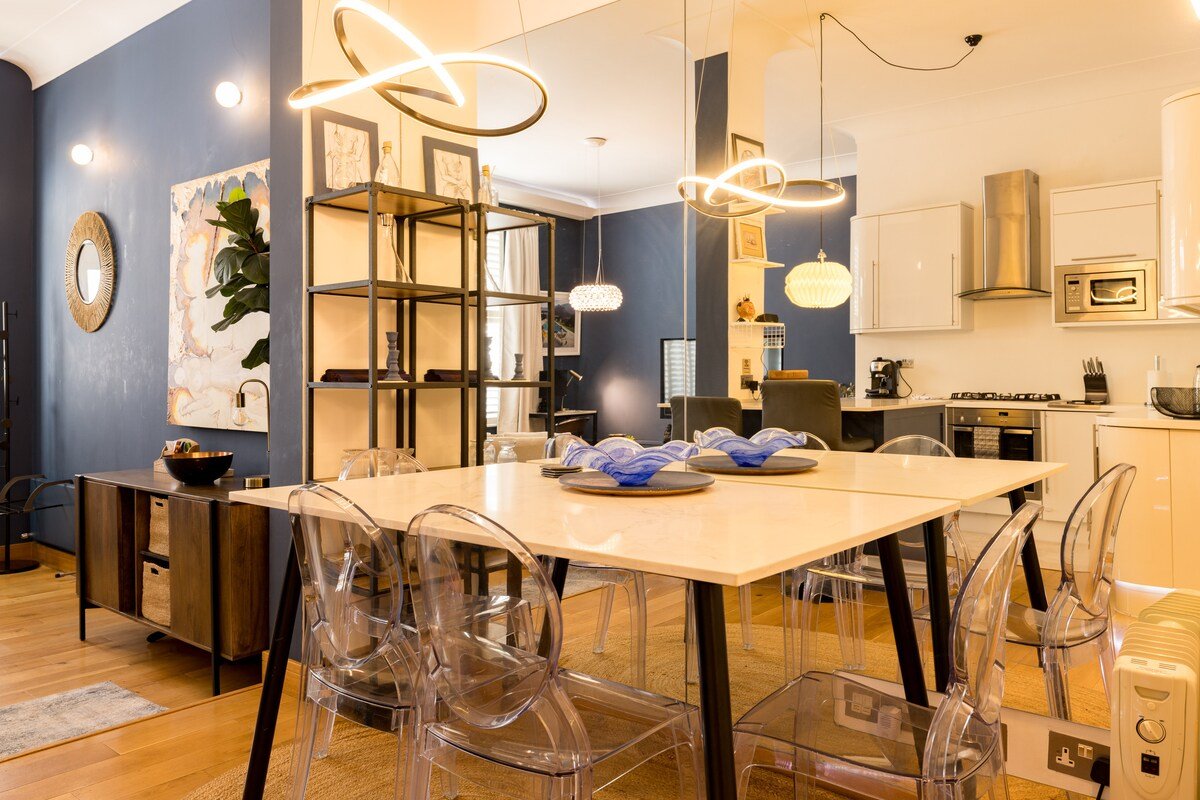 Stunning 2Bed 2Bath by Hyde Park gallery image 5