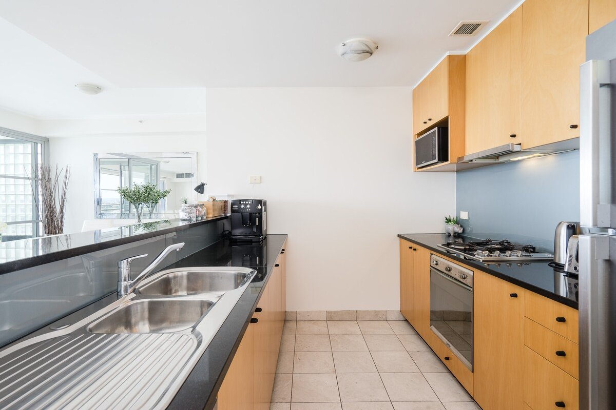 CBD Harbourview Three Bedrooms Penthhouse gallery image 5