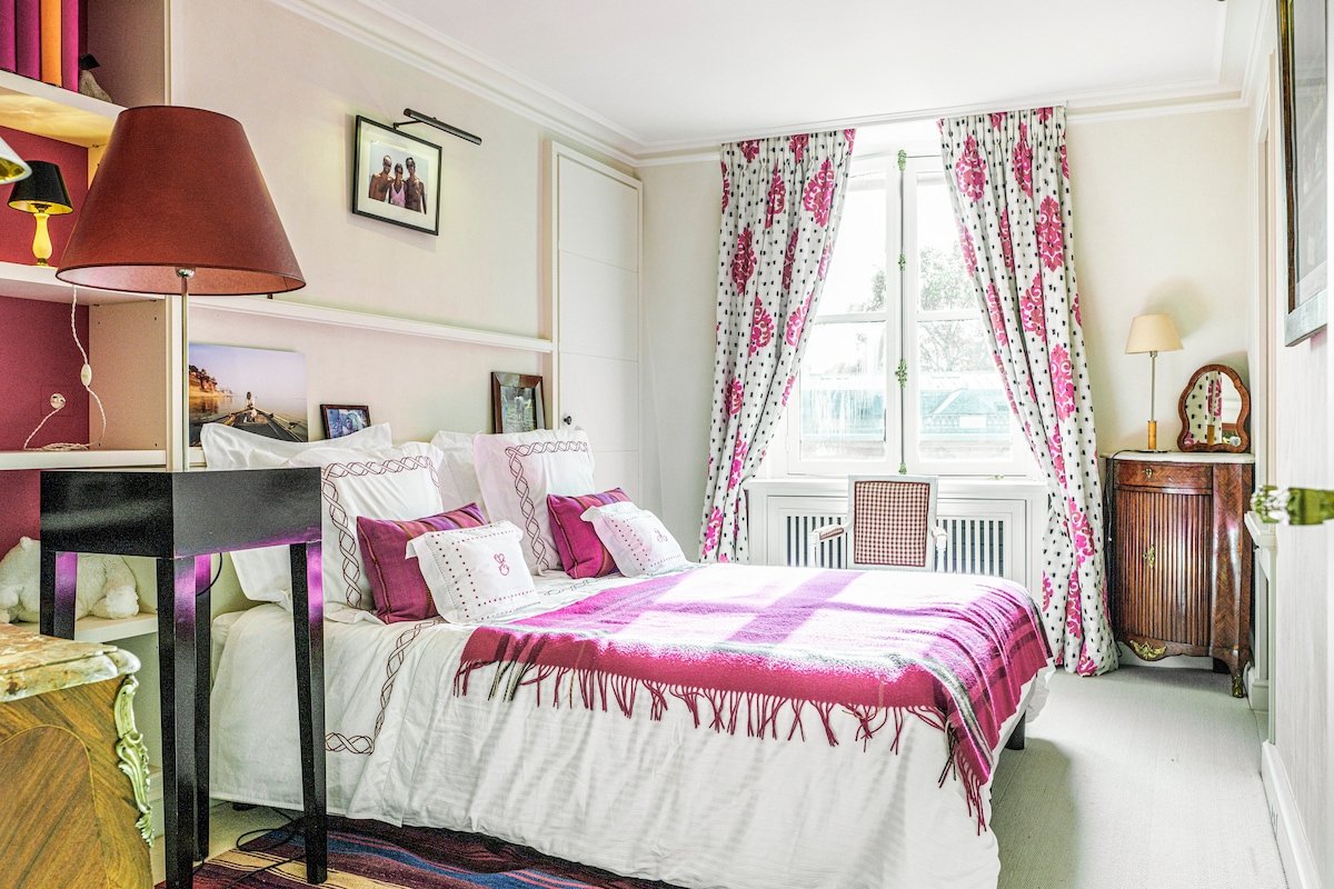 Paris Invalides gallery image 2