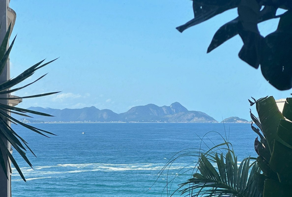 Luxury 2/3BR seaview terrace Copacabana/arpoador