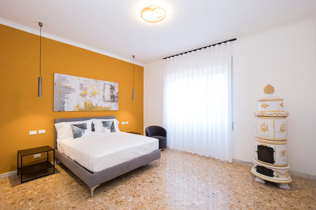 [Colosseum] Spacious penthouse with private gym gallery image 3