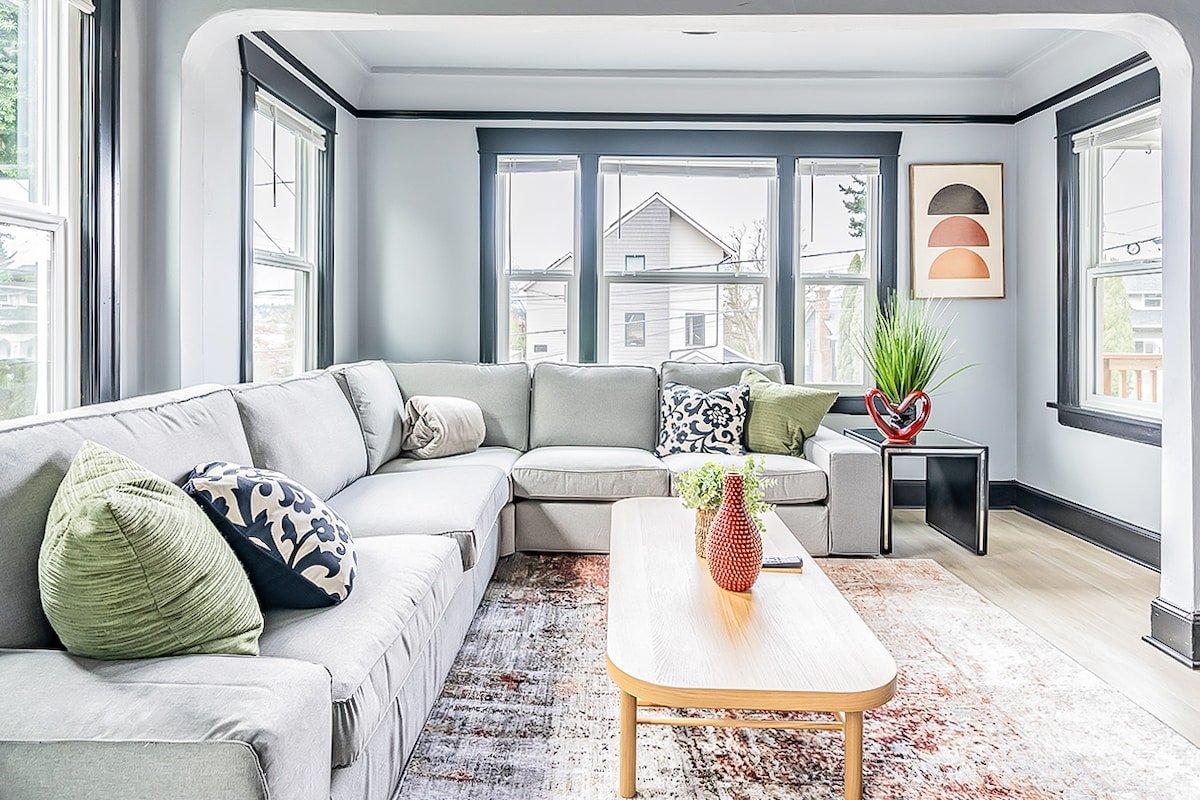 Ballard 9BR | Spacious Group Retreat Near Dining gallery image 2