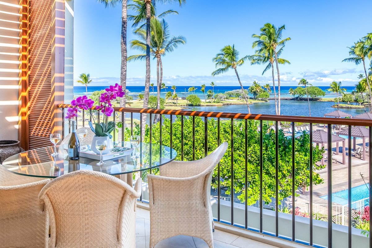 Gorgeous 2bd Ocean View Condo-Walk to Beach!