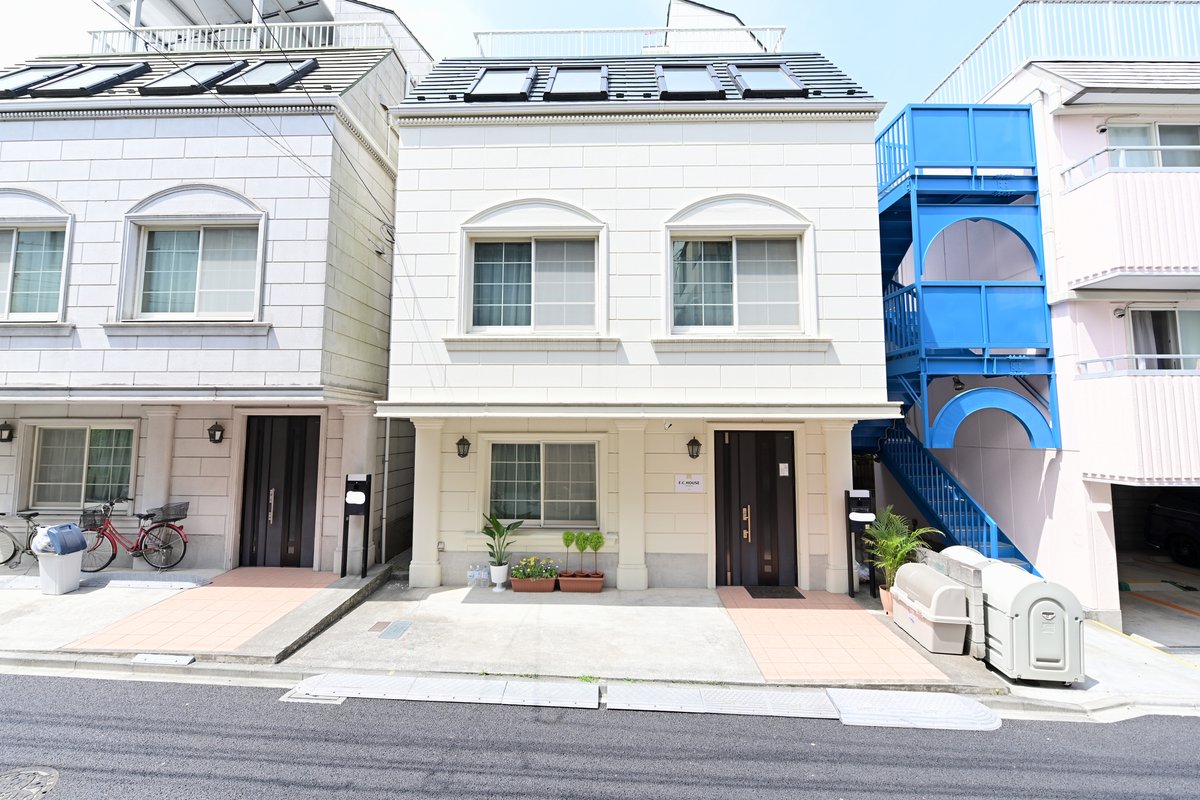 100m2 house/3BR/quiet str./near shinjyuku sta.