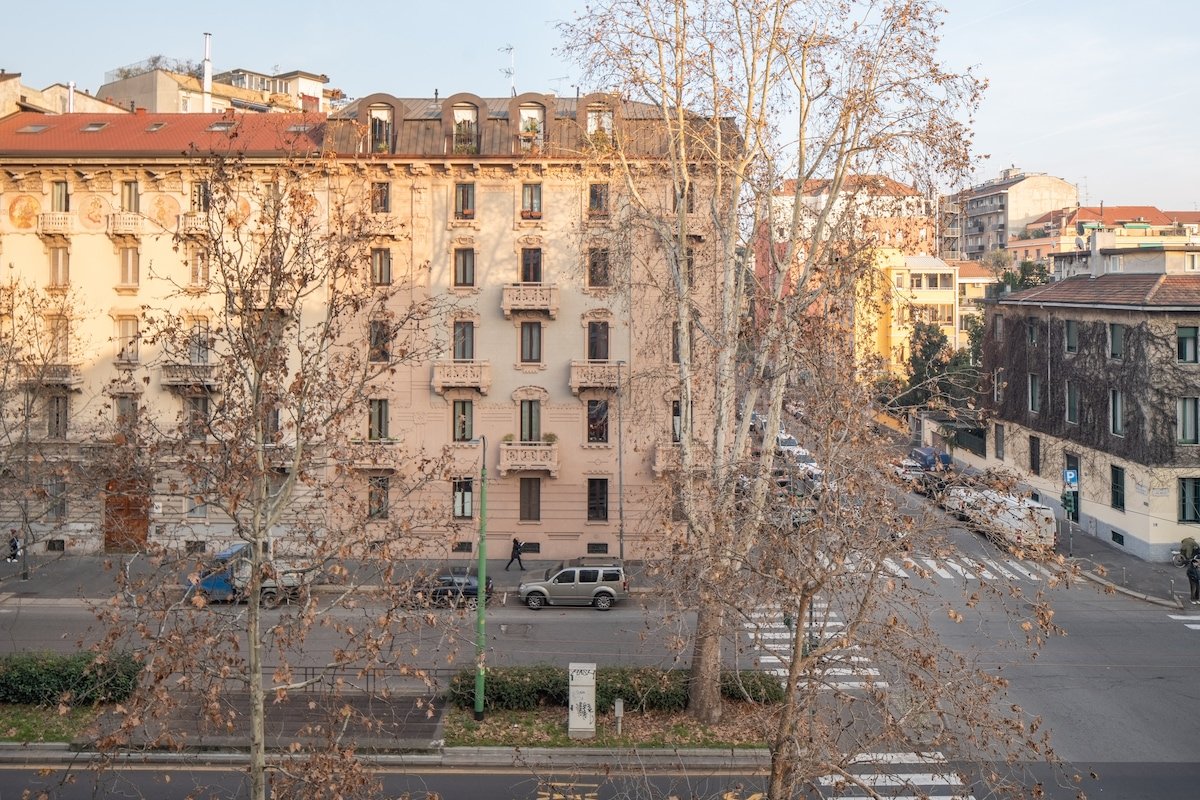 Design & Light – Historic 3BR w/ Parking, Milan gallery image 4