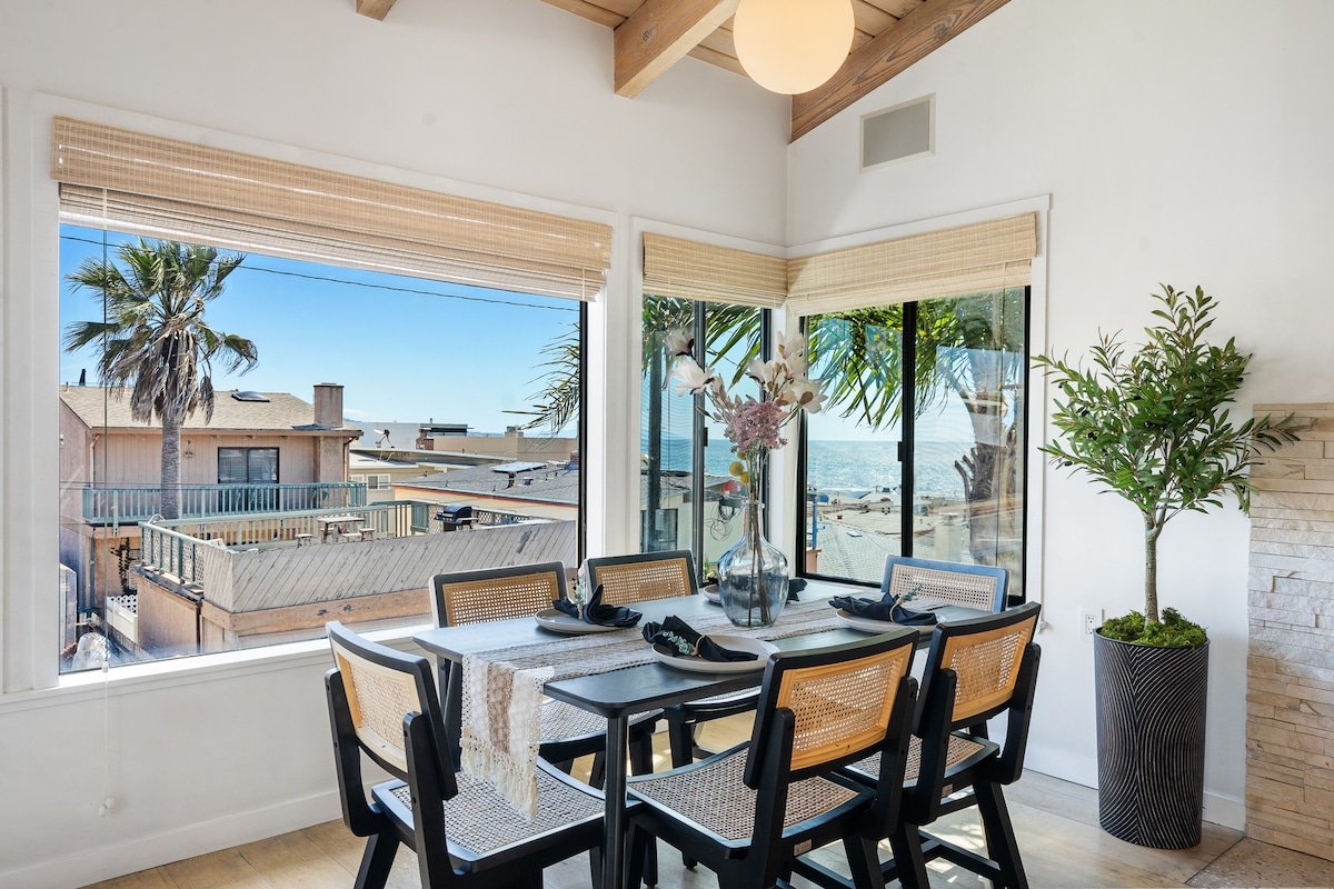 Luxe Retreat Steps to Beach & Shops | Free Parking gallery image 5