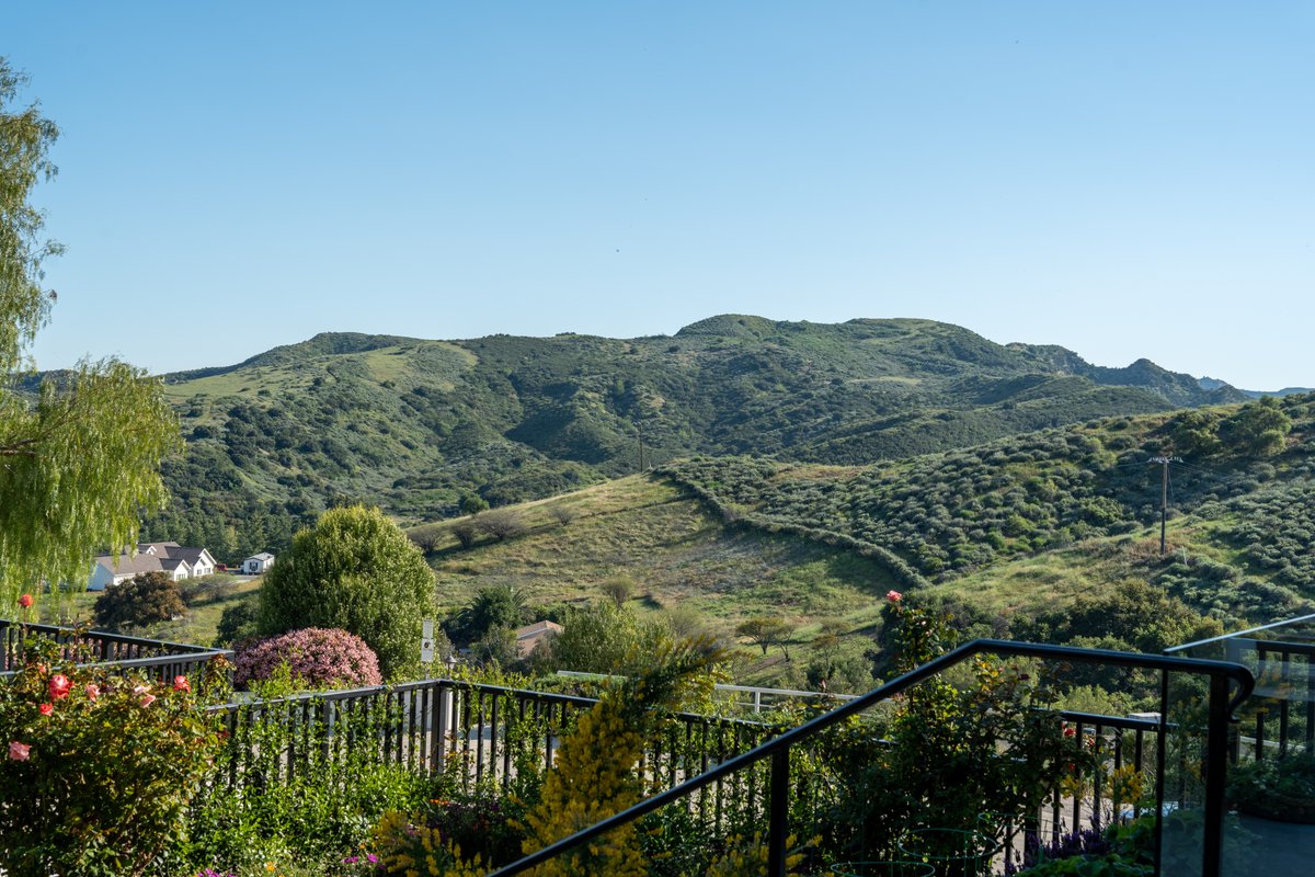 Resort Style Retreat 10 Acre Ranch 4BR/4BTH