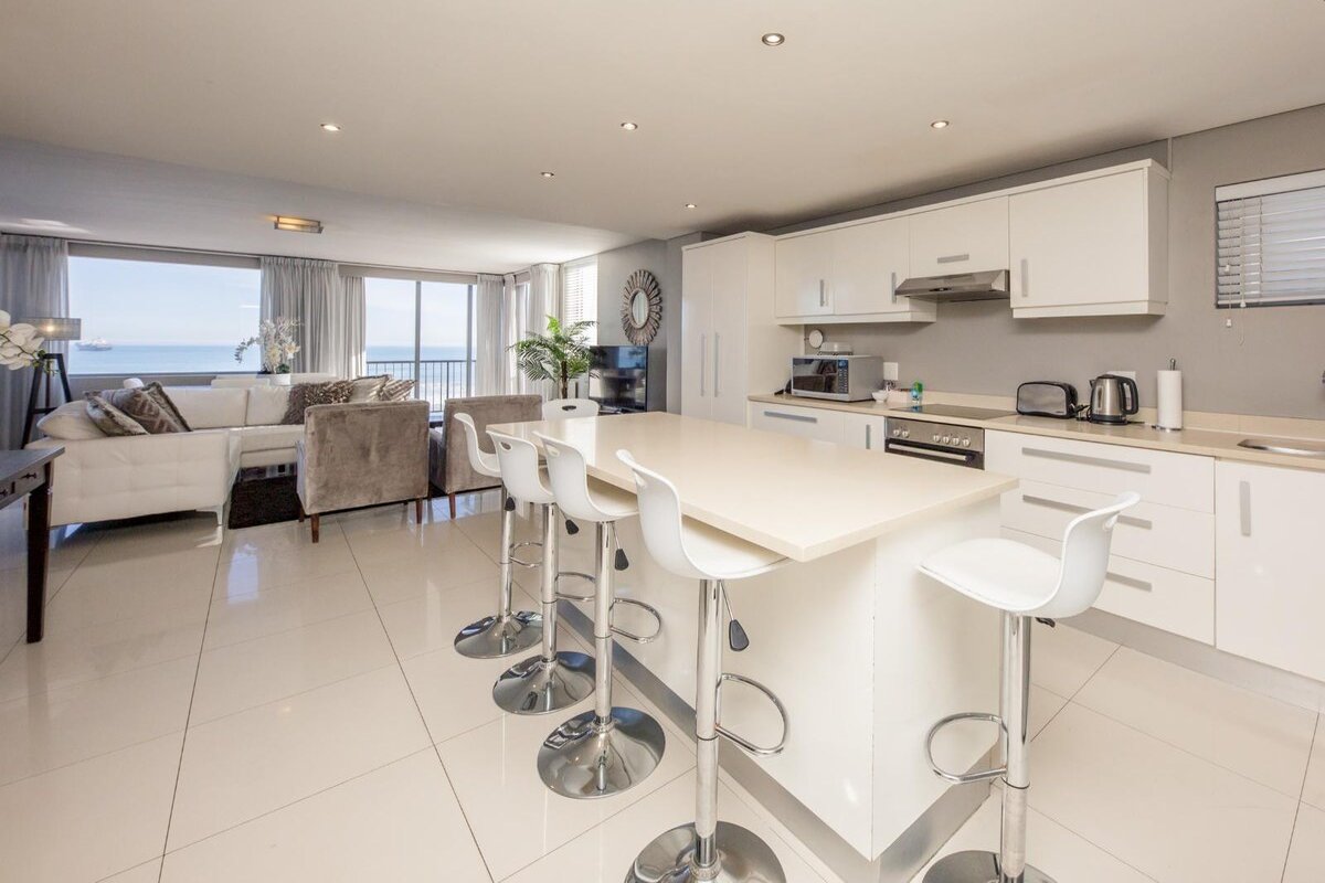 3 Bdrm Deluxe with balcony & splash pool gallery image 3