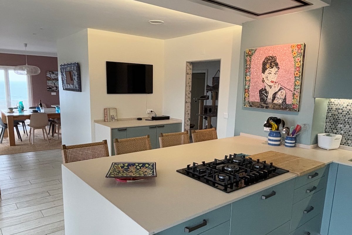 Oceanfront penthouse – on the Lisbon-Cascais Line gallery image 4