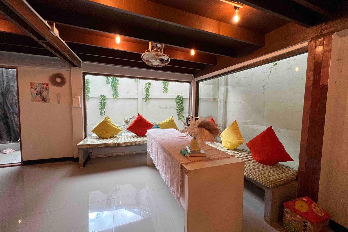 CITY Center 5 BR cozy home, the famous TALAT NOI