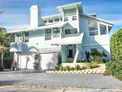 The Ultimate Beach House. Over 130 5Star Reviews