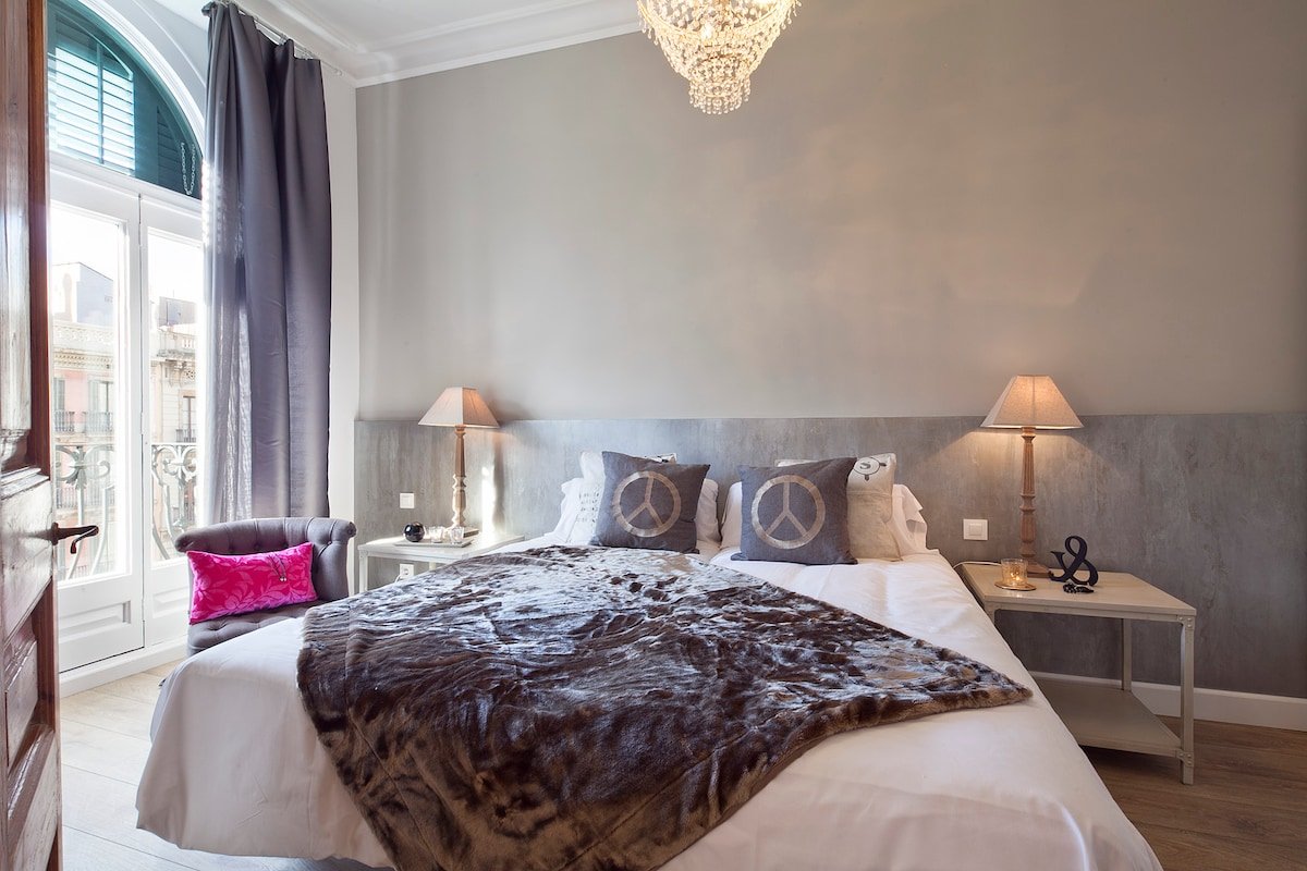 Catalunya Palace Apartment, gallery image 4