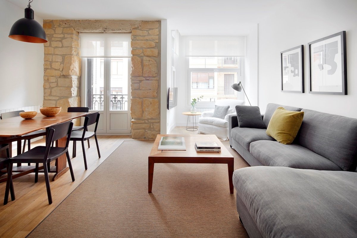 Miramon by FeelFree Rentals gallery image 3