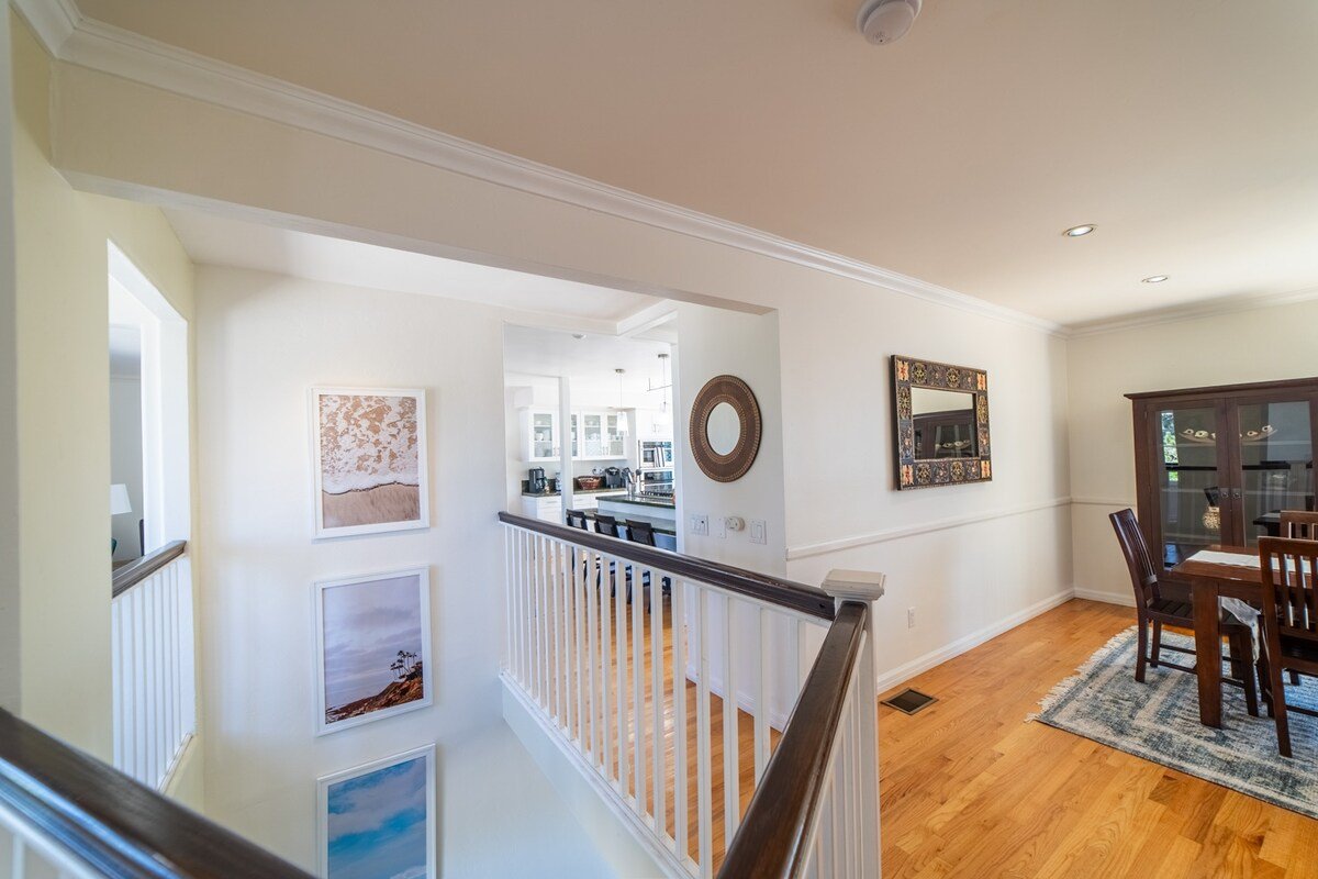 Charming East Coast style home in Del Mar w/ pool gallery image 5