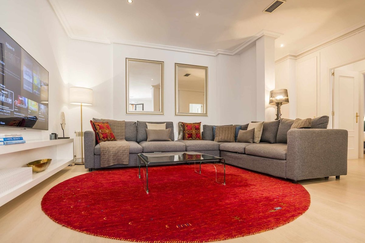 Royal Palace by SkyKey – Monthly rates available gallery image 3