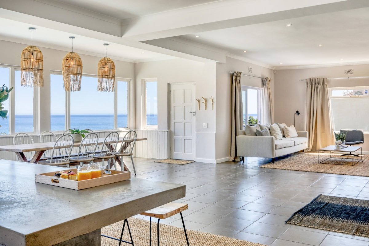 Splendido – Beautiful Villa with magnificent pool gallery image 4