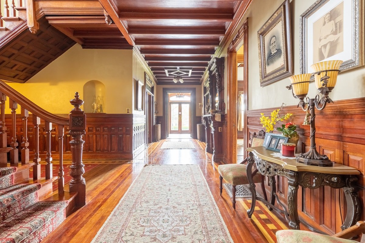 Mt Hope House: Large group historic house by UofR gallery image 4