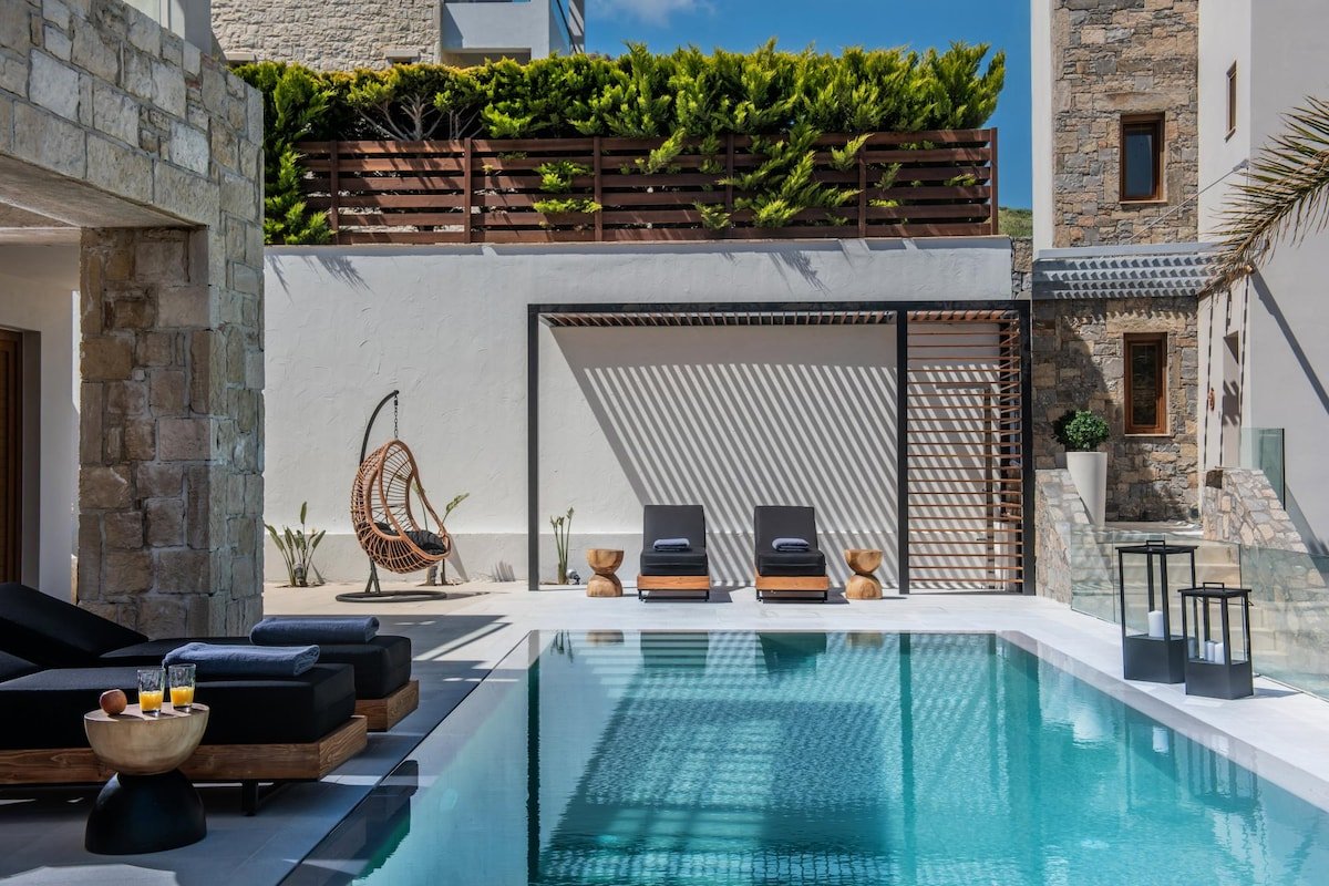 Alpha House in Crete gallery image 3