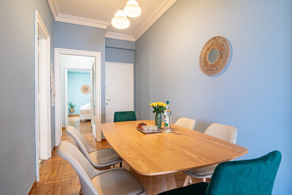 Plaka Historical center retreat gallery image 3