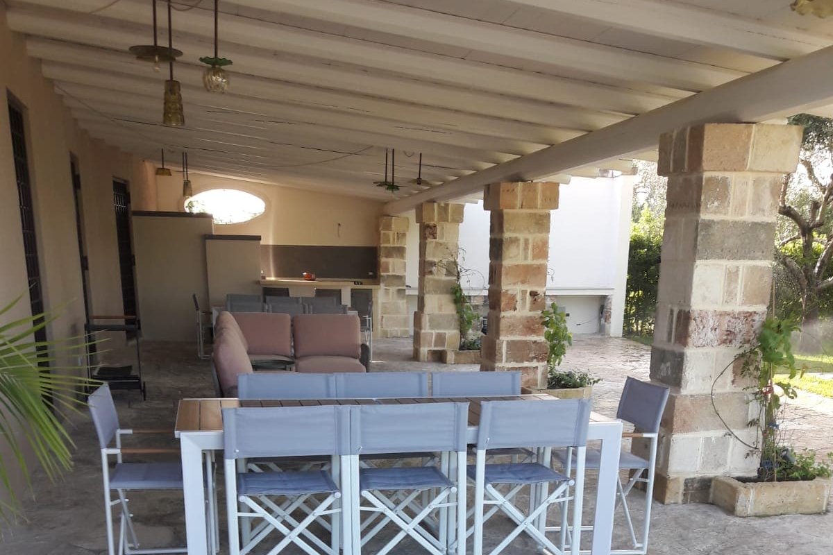 Masseria Mattiani XVII cent. swimming pool jogging gallery image 5