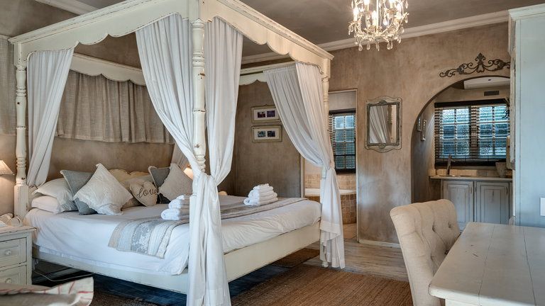 Petite Provence Standard Rooms