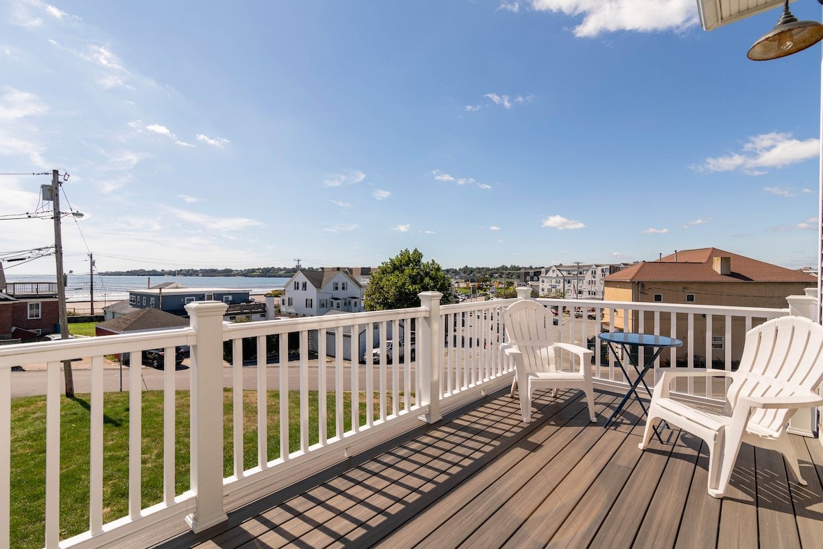 5BR/5BA Beachside Newport Home Steps to Beach! gallery image 3