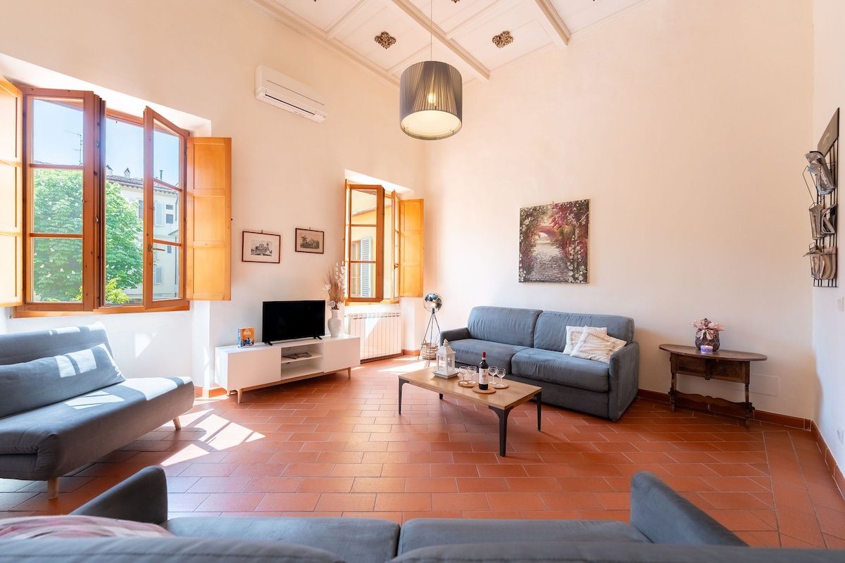 C3 Duomo Deluxe 2 bedrooms apartment with elevator gallery image 5