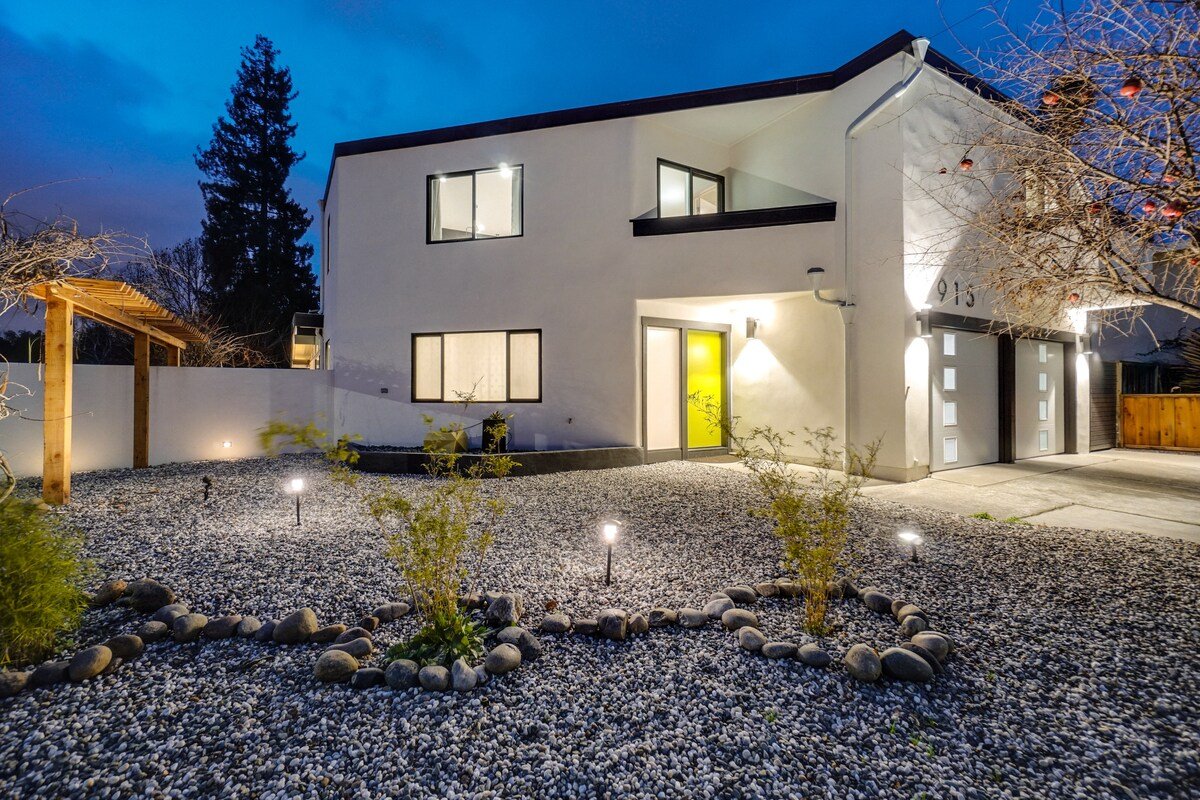 Luxurious 5BR/4.5BA house near Stanford with AC gallery image 3